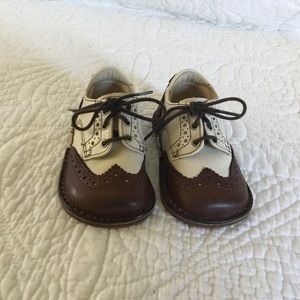 bu and the duck wing tip oxford baby shoes